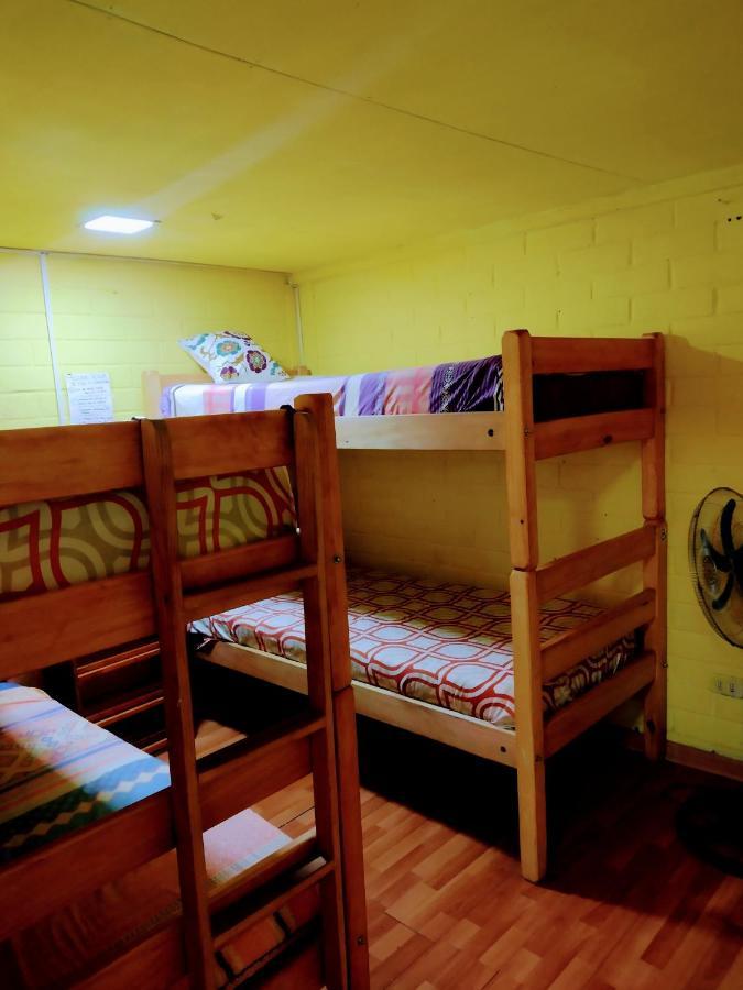 圣地亚哥Backpackers House - Near The Airport公寓 外观 照片