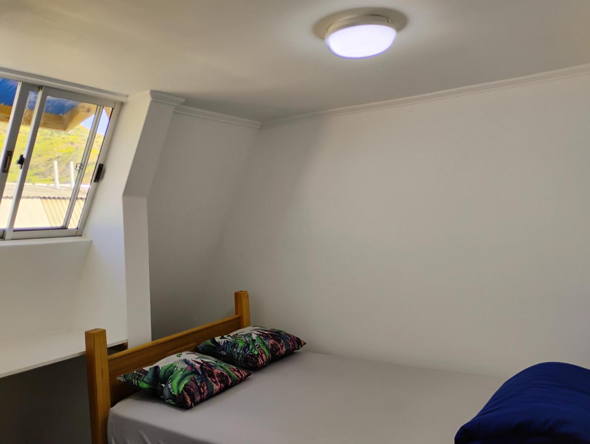 圣地亚哥Backpackers House - Near The Airport公寓 外观 照片